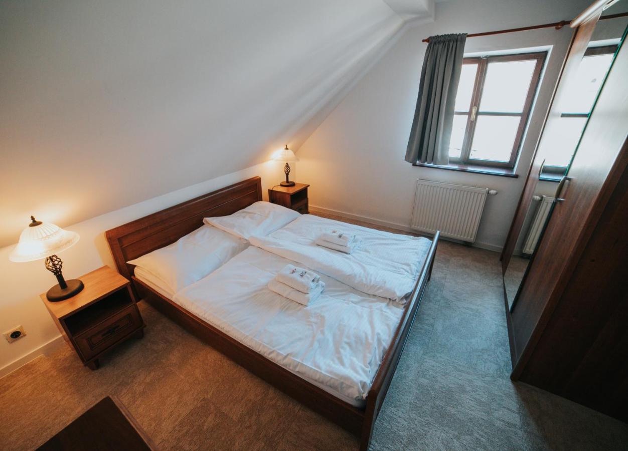 Banská Štiavnica Resla Residence I, Ii, מראה חיצוני תמונה